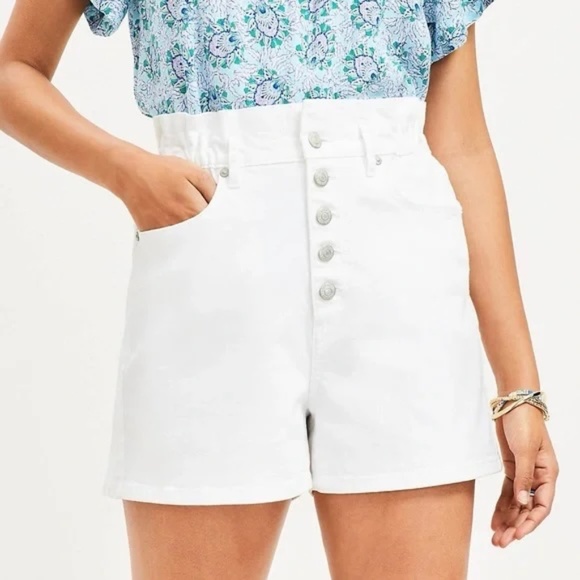 LOFT Button Front High Rise Paperbag Denim Shorts Size 4 27 - Picture 2 of 7